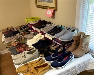 Women's shoes, size 11
