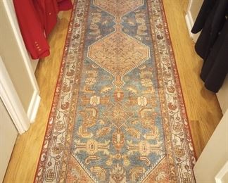 Rug runner