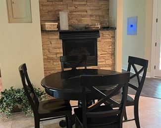 BREAKFAST TABLE AND TV