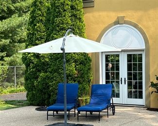 UMBRELLA AND CHAISES
