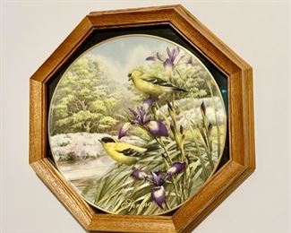 Porcelain collector's plate