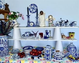 Blue & white collectibles, etc.