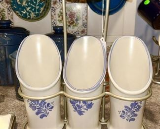 Pfalzgraff Yorktown silverware holder, rare!