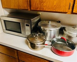 Microwave, pressure cookers, frying pans