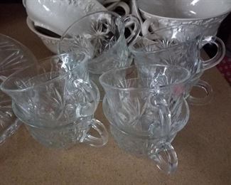 8 matching punch cups