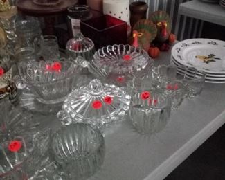 Matching, vintage glassware 
