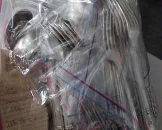 "Coronation" silverplate by Oneida Silver (1936), lots of serving pieces, 14 iced tea spoons, 24 teaspoons, toddler set, forks, knives, jam spoon, & more!