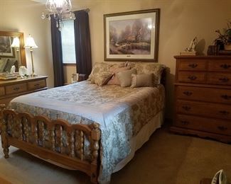 Three piece Flanders 'Birch Brook' bedroom set includes a queen-size bed