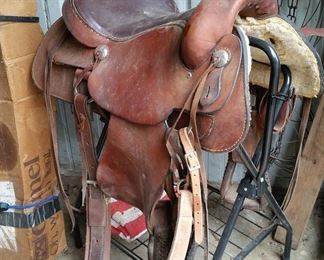Western saddle
