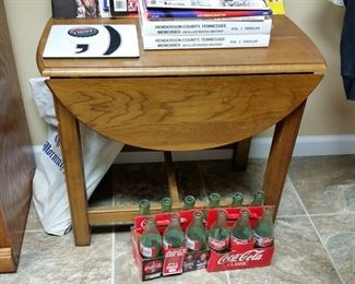 Small drop leaf table