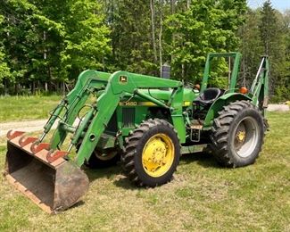 John Deer 1450 4x4 with Attachments