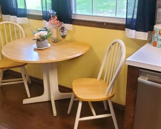 Breakfast nook table and chairs