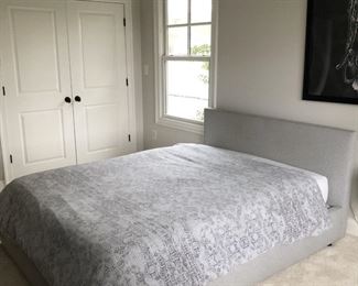 $500 USD     Grey Platform Low Profile Upholstered Headboard and Frame HR177-18     Description: This upholstered in a beautiful fabric and offers a low profile silhouette with clean lines for your bedroom. 
Dimensions: 88 x 66 x 35"H
Condition: Very good condition
Local pick up Lorton VA.  Contact us for shipper suggestions.     https://goodbyhello.com/products/grey-headboard-and-frame-hr177-18?_pos=8&_sid=3333667cf&_ss=r