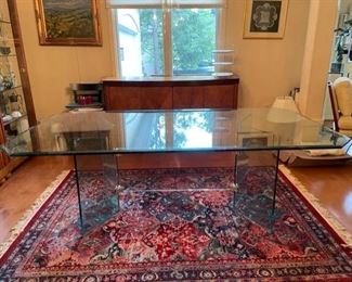 $1500 USD     MCM Glass & Brass Double Pedestal v Dining/Conference Table Pace TM193-6     Stunning vintage modern all glass dining table V double pedestal base with incised draped design and four polished brass plated aluminum connectors in the style of Pace. Beautiful condition, keeping in mind that this is vintage and not new so will have signs of use and wear.

Dimensions: 84 x 45 x 28"H

Condition:  Very good condition

Local pick up Sterling, VA.  Contact us for shipper suggestions.      https://goodbyhello.com/products/mod-glass-brass-double-pedestal-v-dining-conference-table-tm192-6?_pos=20&_sid=5dca53abe&_ss=r