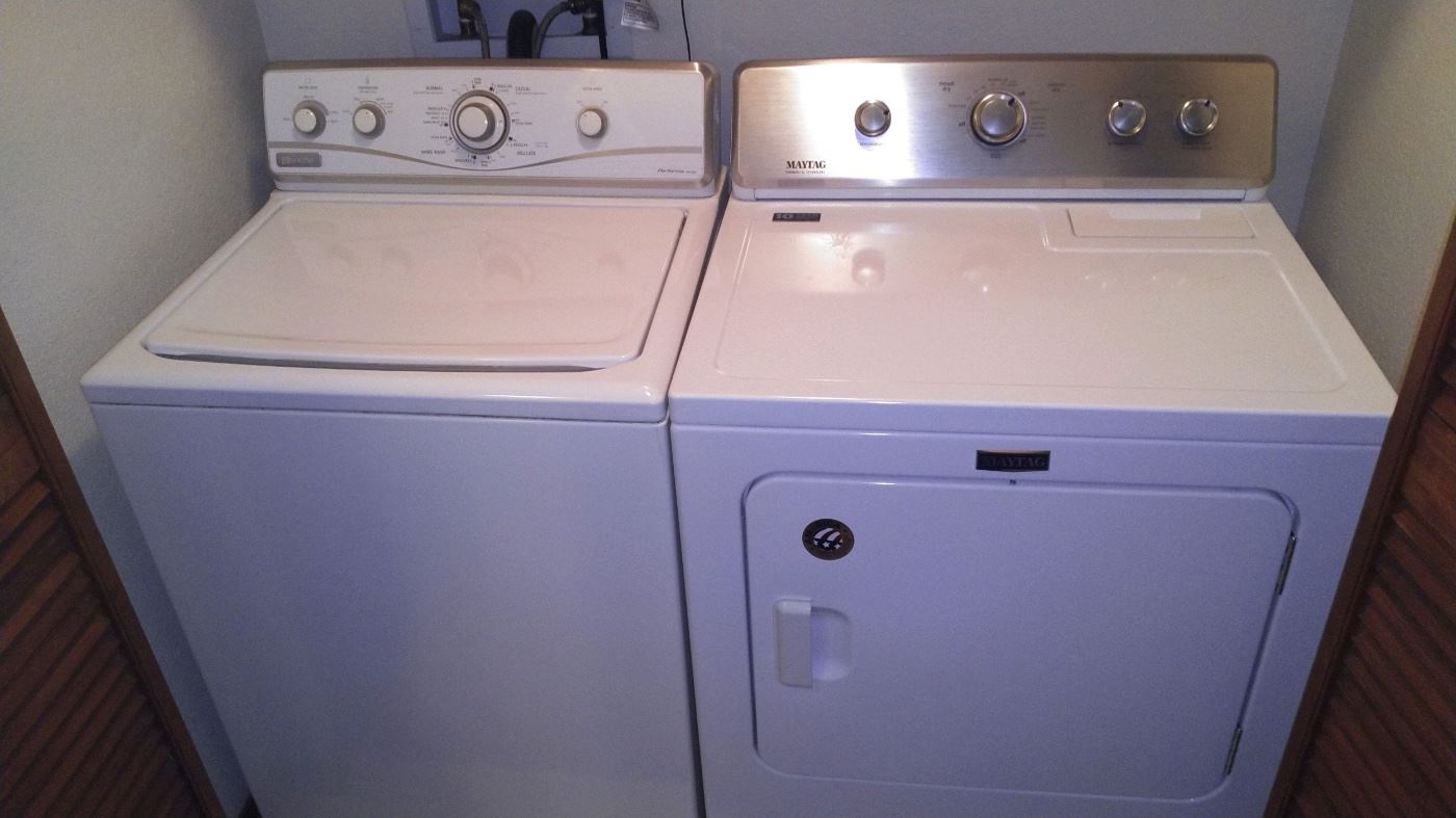 Lynne’s EZ Errands & Estate Sales in Greeley, CO starts on 7/20/2023