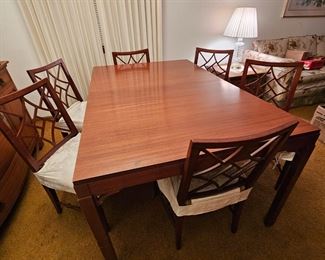 Dinning room table and six chairs