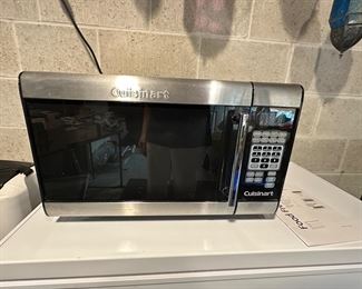CUISINART microwave oven - excellent condition