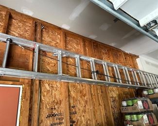 Large extension ladder