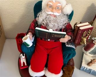 Santa reads story 