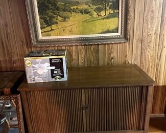 Empty stereo cabinet 