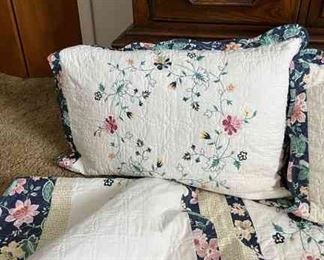 Bedding for Queen size bed 