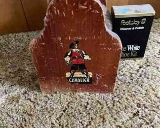 Vintage shoe shine kit