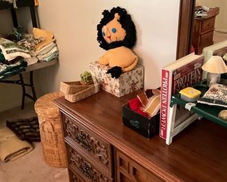 Miscellaneous in bedroom 