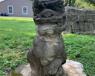 Concrete male Foo dog/dragon