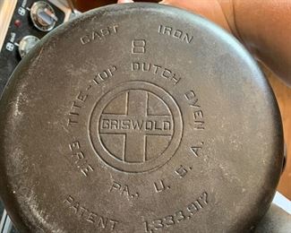 Griswold #8 Dutch oven, excellent condition