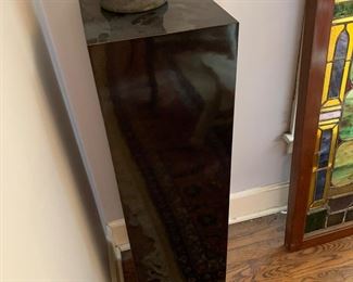 black art pedestal