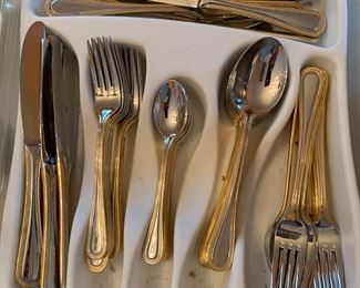 gold/sliver flatware