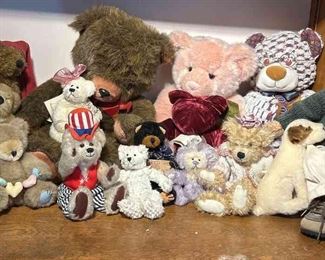15 Vintage And Miscellaneous Bears