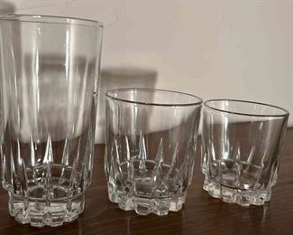 Eight 6 Drinking Glasses, Six 3 1 2 Glasses, Six 3 Glasses