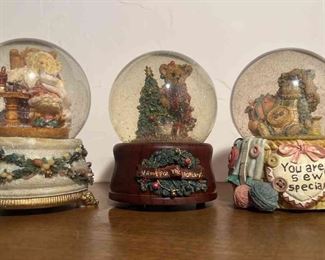 Globe Music Boxes