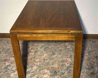 Lane Mid Century Modern End Table 27 Inches Long, 22 Inches Wide, 21 1 2 Inches Tall