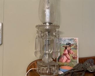 VINTAGE PRISM DIAMOND SHAPED CUT GLASS BOUDOIR TABLE DESK OIL LAMP STYLE