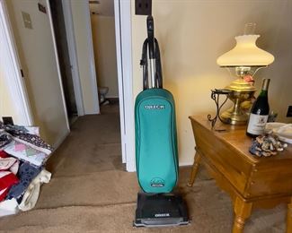 Oreck Bagged Electric Upright Vacuum