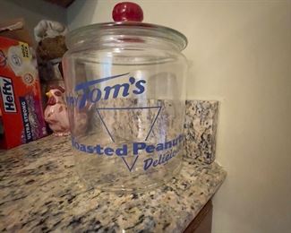 Vintage Blue Tom’s Toasted Peanuts Glass Counter Jar With Lid Red Embossed Knob