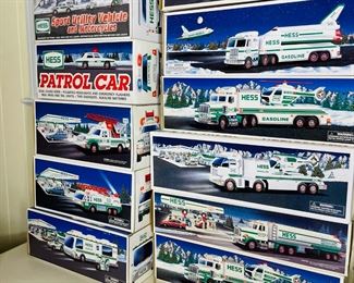 Hess/ Toys/Collectibles