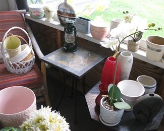 lots of gardening planters