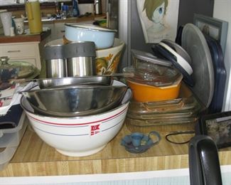 loads of kitchen items
