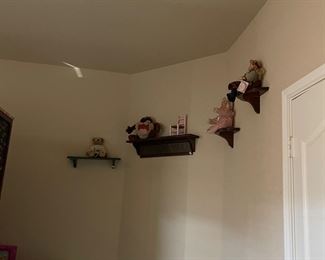 Shelves and kids toys
