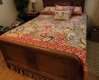 Vintage queen size bed