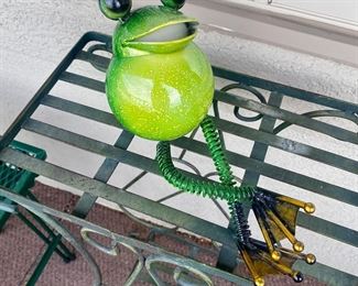 Outdoor decor and table