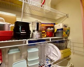 Large bowls, pitchers, rice maker