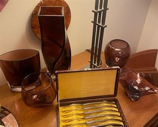 Vintage dinner knife set with case and purple art glass