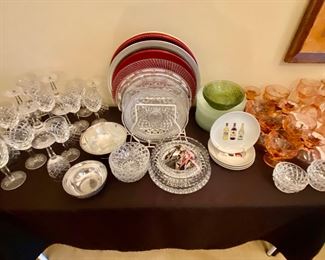 Dining serveware and drinkware