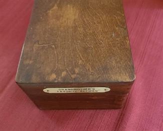 Empty wooden recipe box 4 x 6 x 10