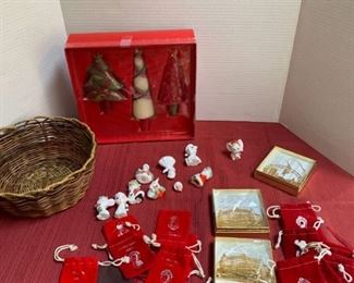 Christmas decor and little velvet bags