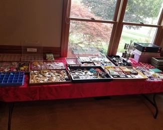 Good quality costume jewelry, vintage costume jewelry